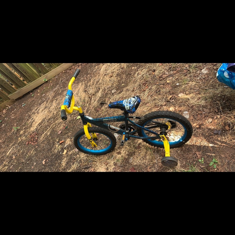 Bike for boy used like new